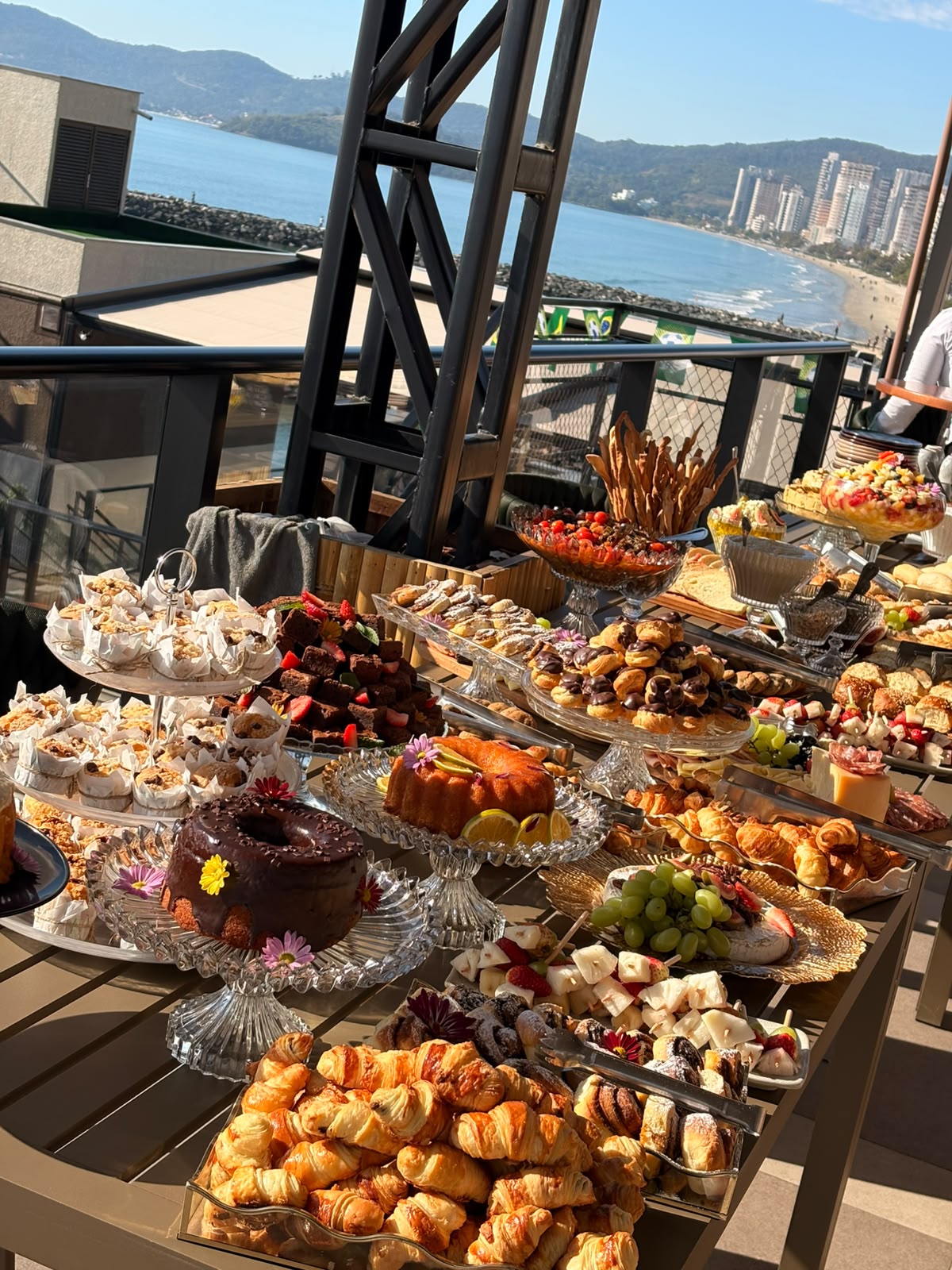 Buffet gastronômico produzido em projeto da FS